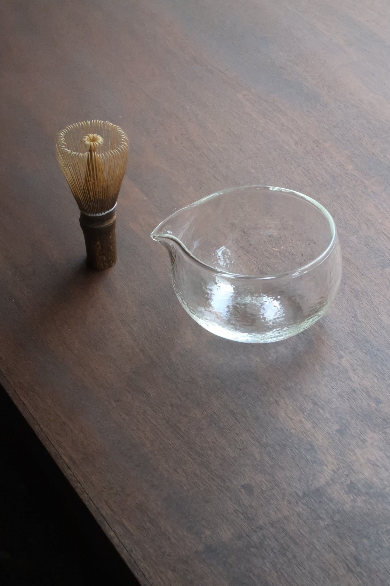 Glass tea bowl
