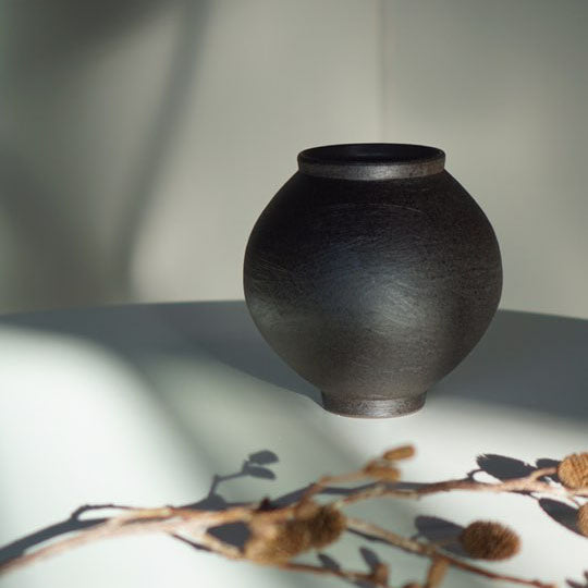 Black Clay Moon Jar