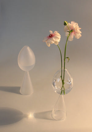 clear b Bud Vase